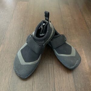 NRS paddling and water shoes